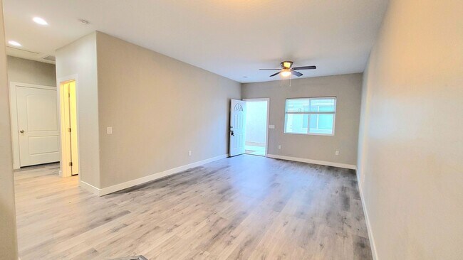 Building Photo - 620 San Lorenzo St
