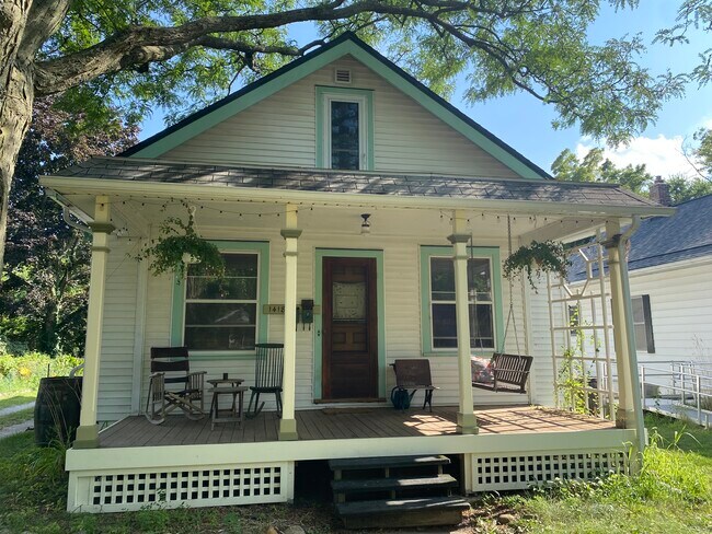 Building Photo - 1418 Coler Rd