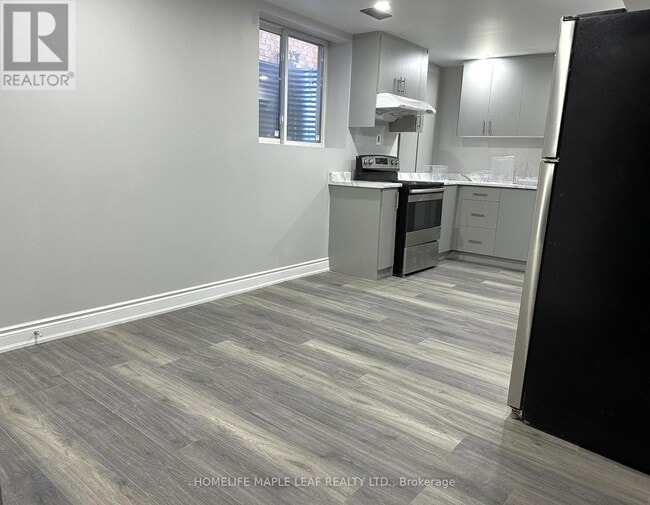 Building Photo - 72 Four Seasons Cir