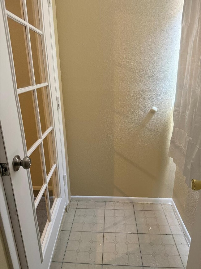 Foto del edificio - 461 W Holmes Ave