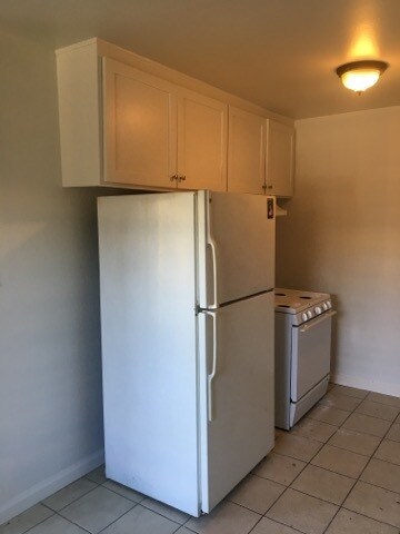 Building Photo - 9055 Orion Ave