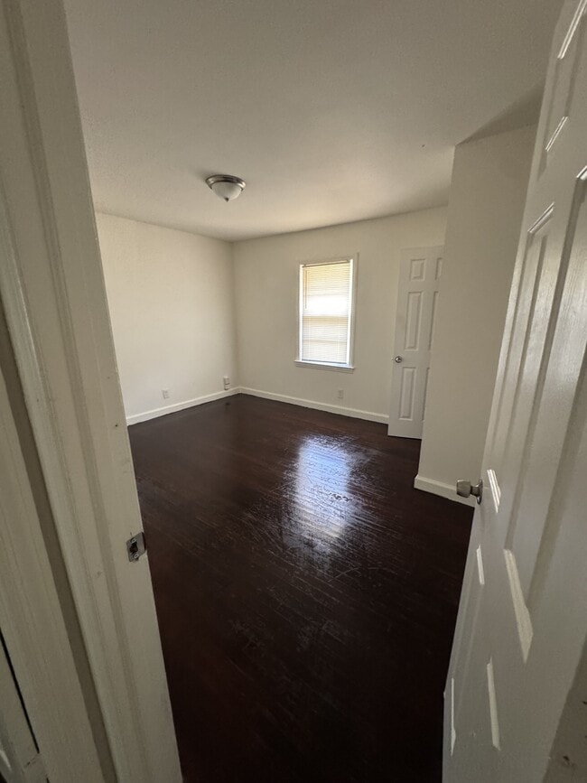 Photo - 1877 Boulderview Dr SE House