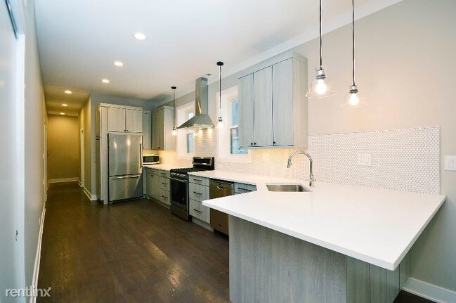 Foto del edificio - 1053 N Winchester Ave