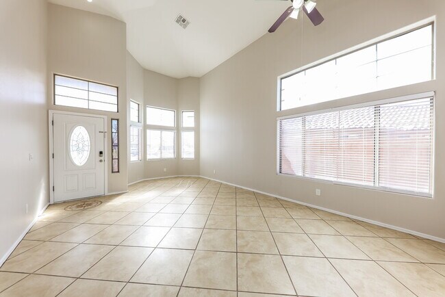 Foto del edificio - 2102 S 114th Ln