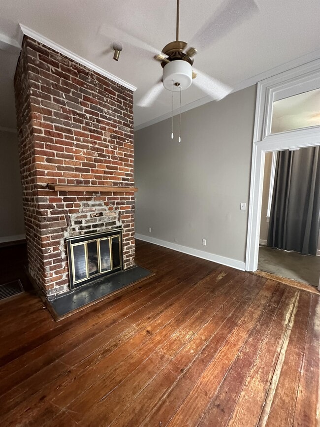 Building Photo - 414 Price St