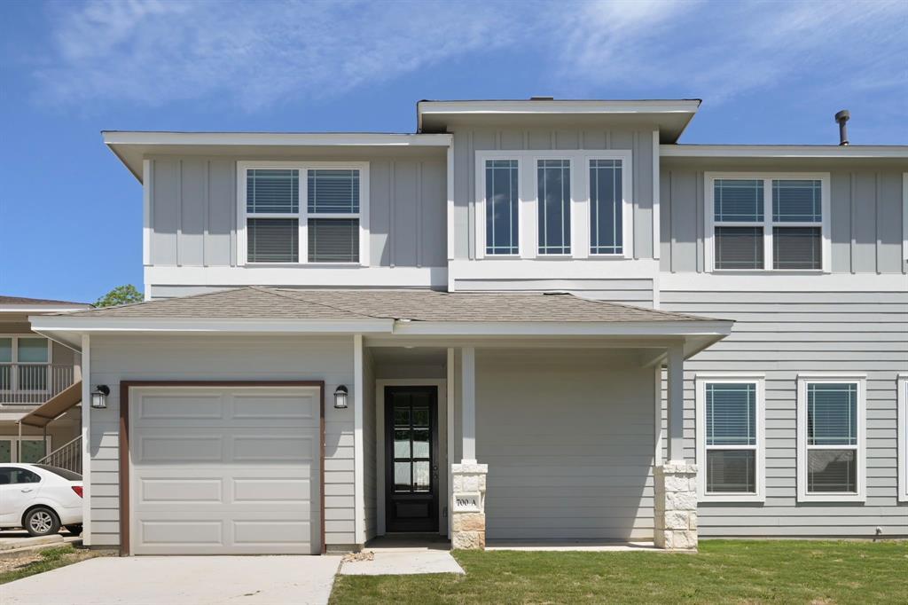 700 W 6th St, Taylor, TX 76574 Townhome Rentals in Taylor TX