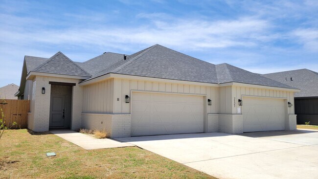 Foto del edificio - 7121 22nd Pl