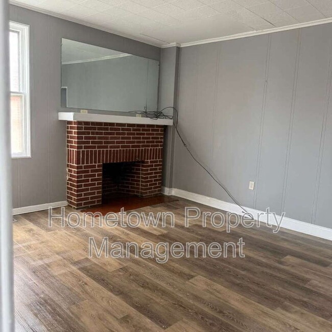 Building Photo - 3625 Derry St