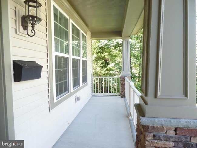Building Photo - 7621 Leonard Dr