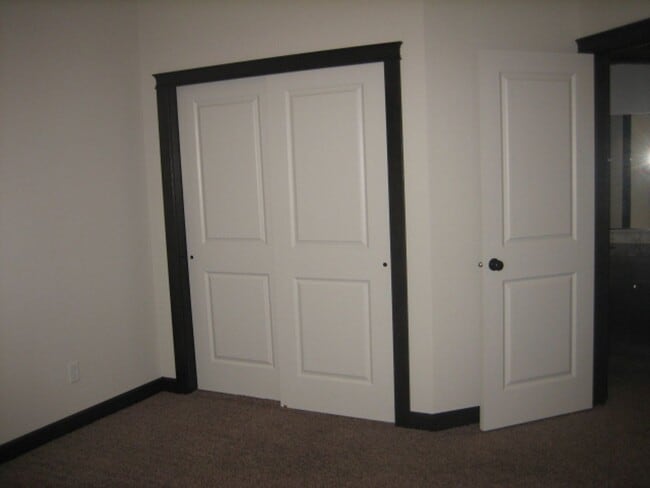 Foto del edificio - CDA Home w/ 22X45 RV Garage/Shop!