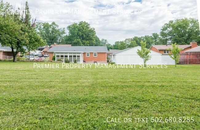 Building Photo - Gorgeous, Recently Updated Three-Bedroom Home