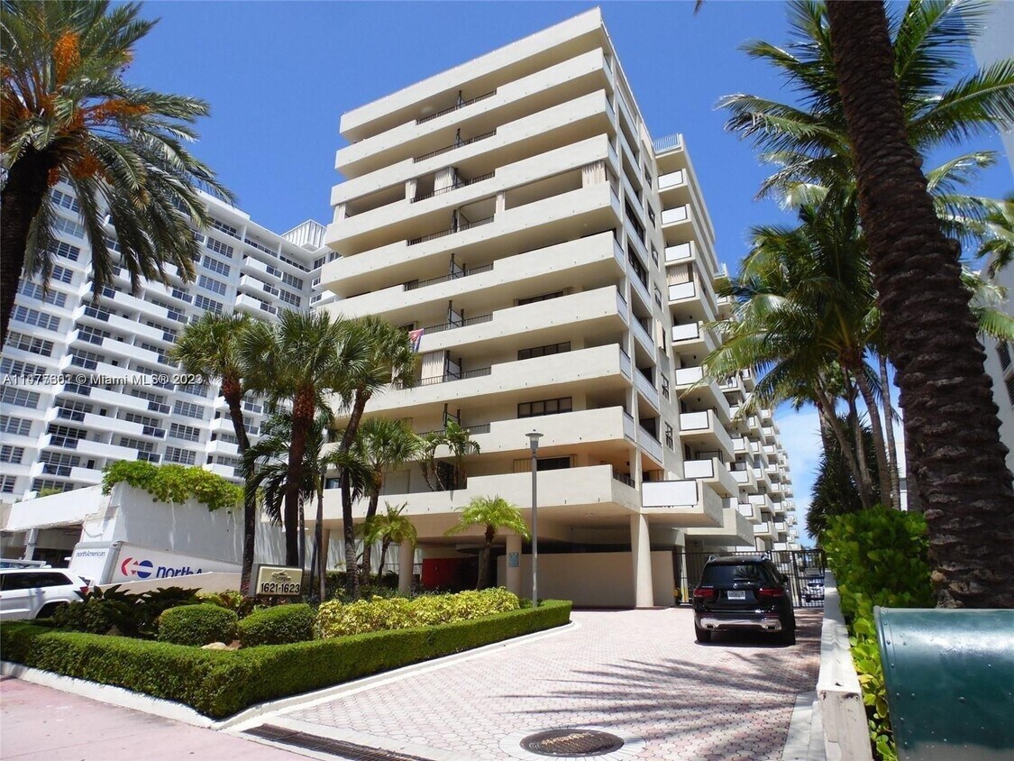 Foto principal - 1623 Collins Ave