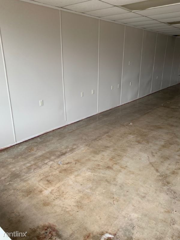 Building Photo - Studio, 1 bath Apartment - 5219 SANGER AVENUE