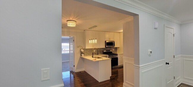 Foto del edificio - 8739 S Merrill Ave
