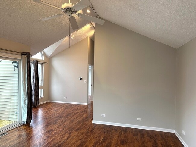 Building Photo - 1203 Ranchview Ct