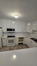Building Photo - 14820 Naranja Lakes Blvd