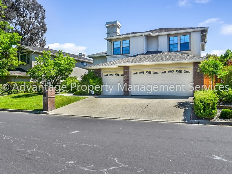 Primary Photo - 3843 Cottonwood Dr