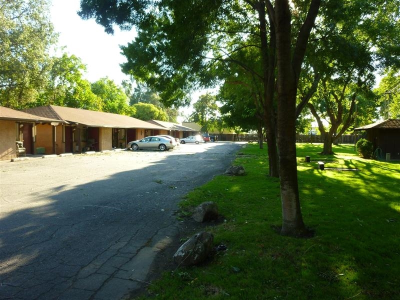 Primary Photo - Windsong Apartments