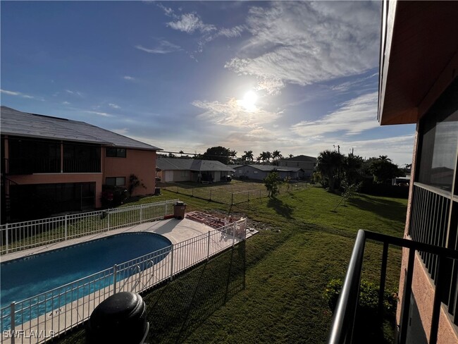 Foto del edificio - 1202 Cape Coral Pkwy W