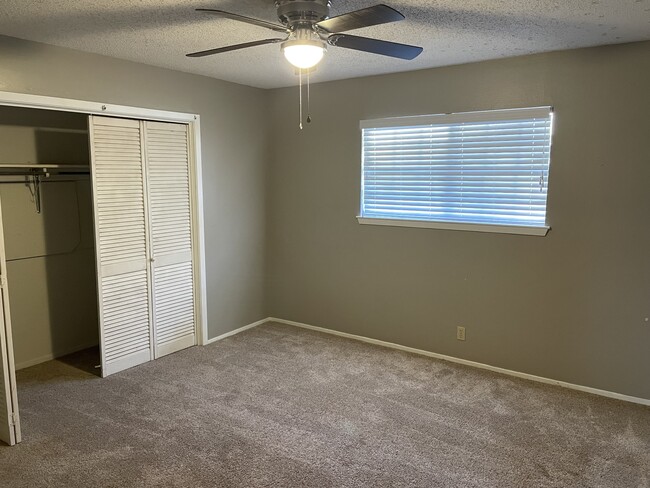 Building Photo - 4601 Meadow Creek Trail