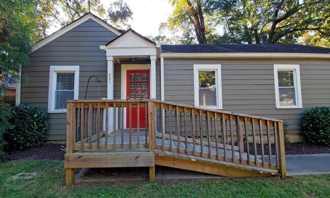 Foto del edificio - 2949 Salmon Ave SE