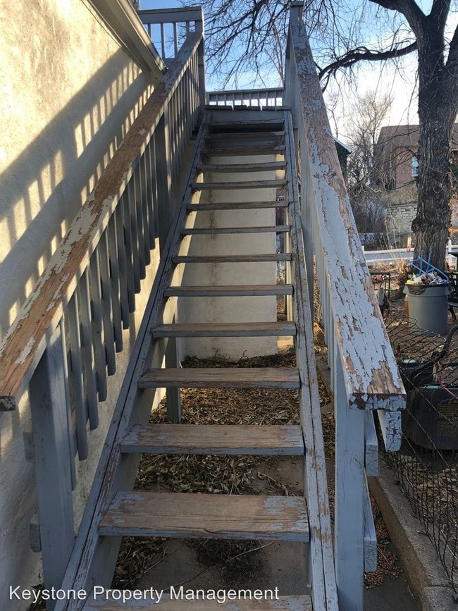 Building Photo - 321 E 2nd St