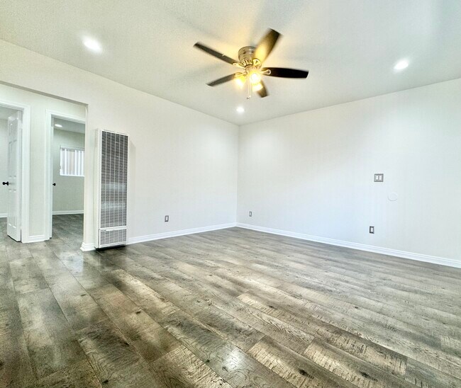 Foto del edificio - 4839 W 17th St