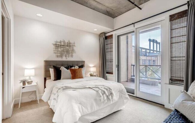 Foto del edificio - 2210 Blake St