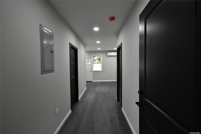 Foto del edificio - 108-46 153rd St