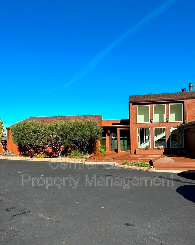 Building Photo - 24575 Paseo Privado