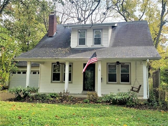 Primary Photo - 4 N Iola Dr