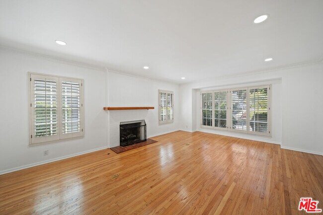 Foto del edificio - 2124 Hillsboro Ave