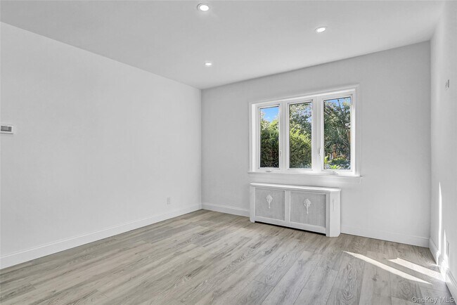Foto del edificio - 86-27 239th St