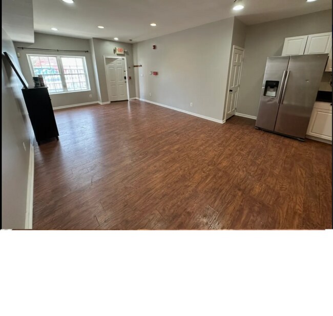 Foto del edificio - 1211 Ridge Ave