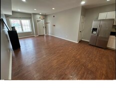 Building Photo - 1211 Ridge Ave