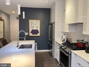 Building Photo - 1380 Quincy St NW