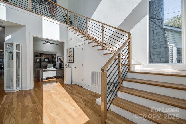 Building Photo - 1609 Onslow Dr