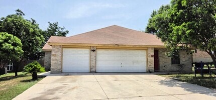 Building Photo - 523 Clearfield Dr