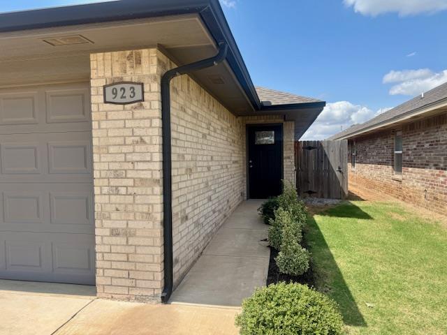 Building Photo - 923 Coles Creek