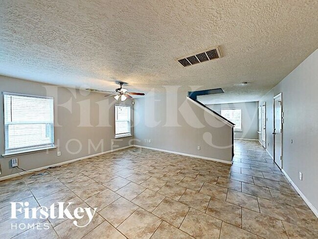 Foto del edificio - 3510 Fuller Bluff Dr