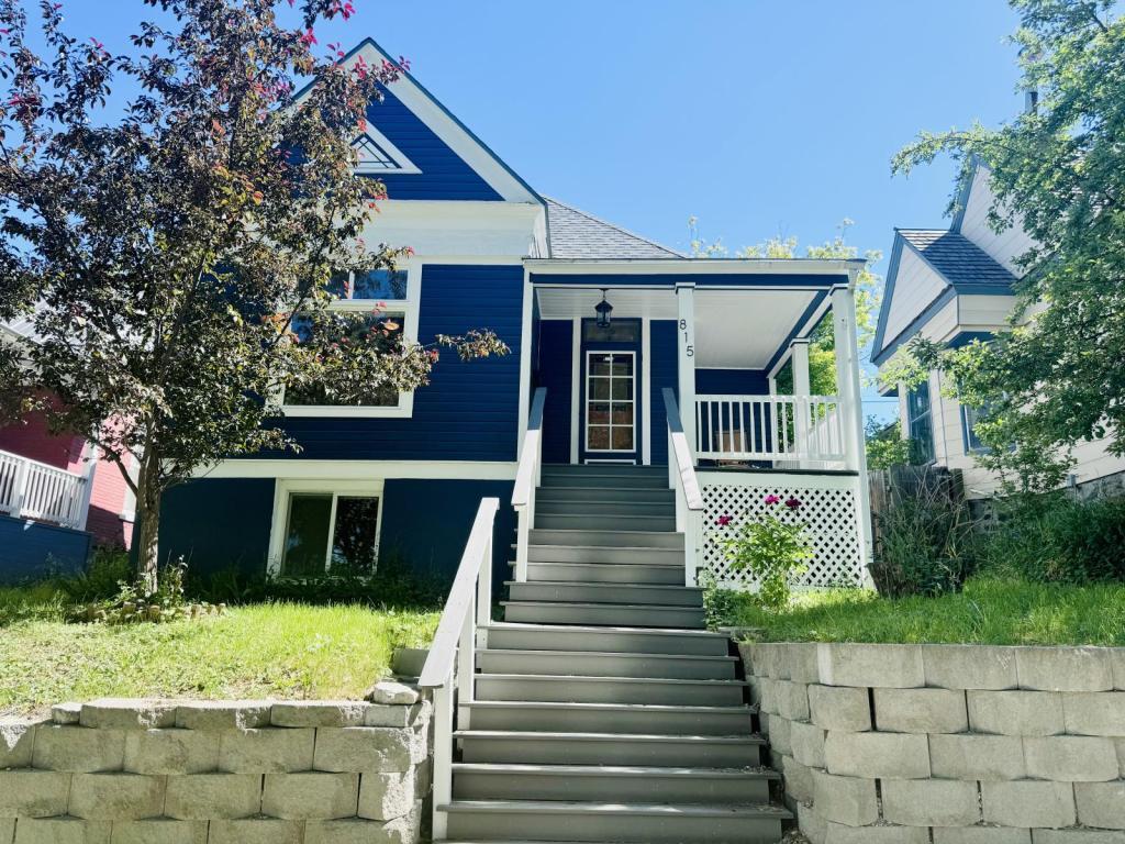 Foto principal - 815 E Broadway St