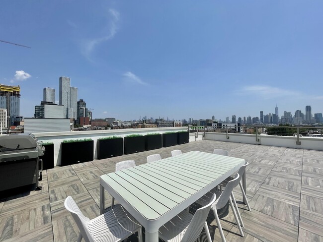 Foto del edificio - 75 Jordan Ave