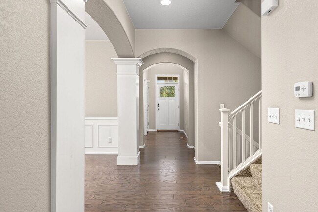 Foto del edificio - 2144 Yearling Dr