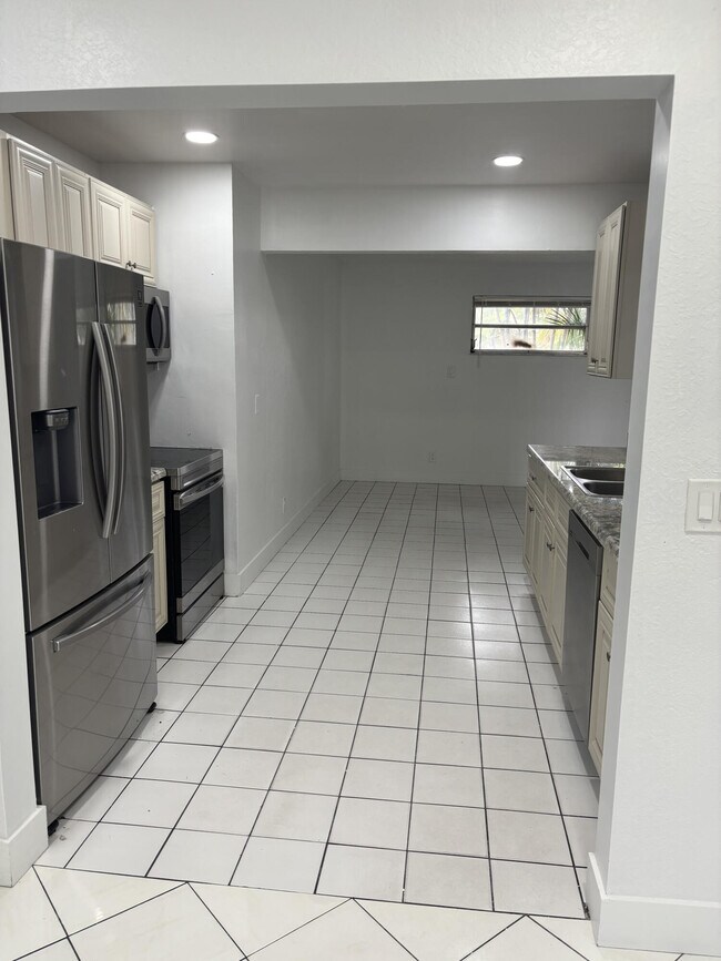 Building Photo - 2241 N 56th Ave