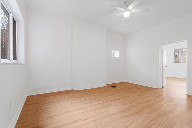 Building Photo - 181 46th St