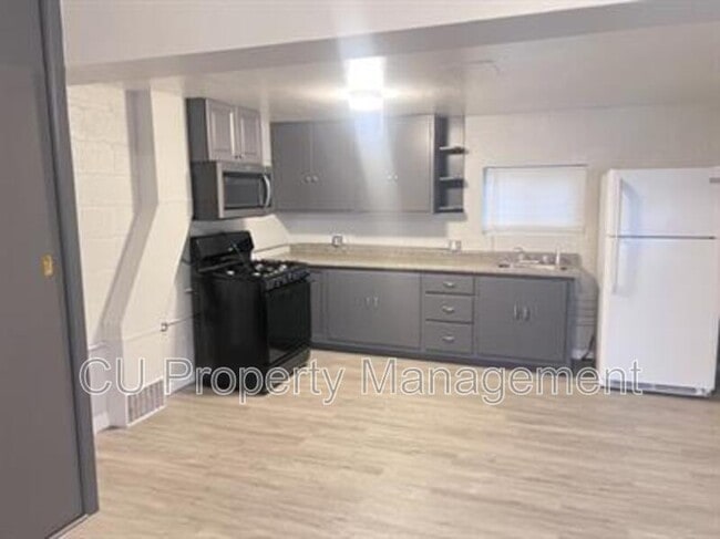 Foto del edificio - 313 Cottage Ct