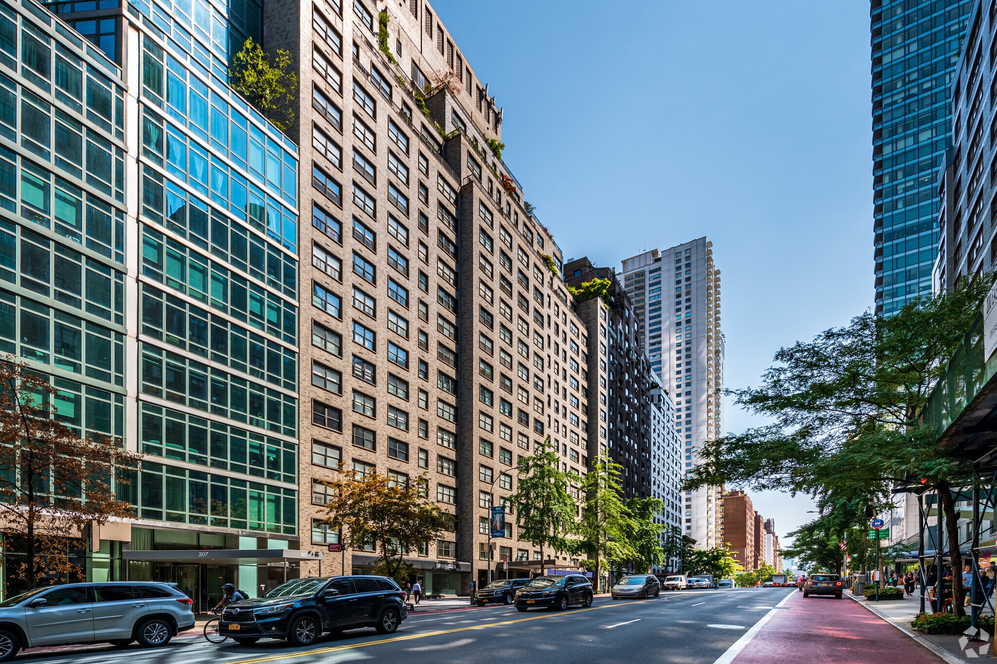 Harridge House Apartments