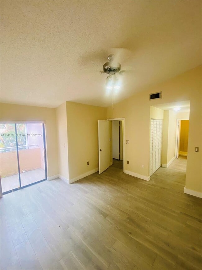 Foto del edificio - 11810 SW 80th St