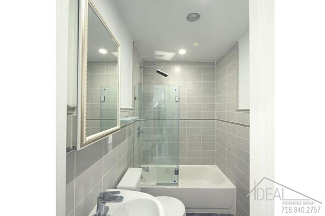 Foto del edificio - 69 Herkimer St