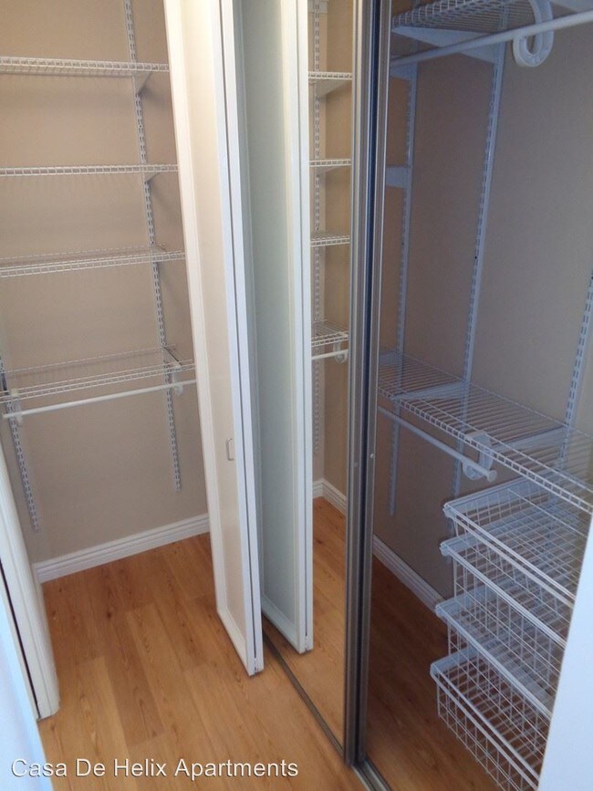 Foto del edificio - 2 br, 2 bath Apartment - 4311 Haines Street